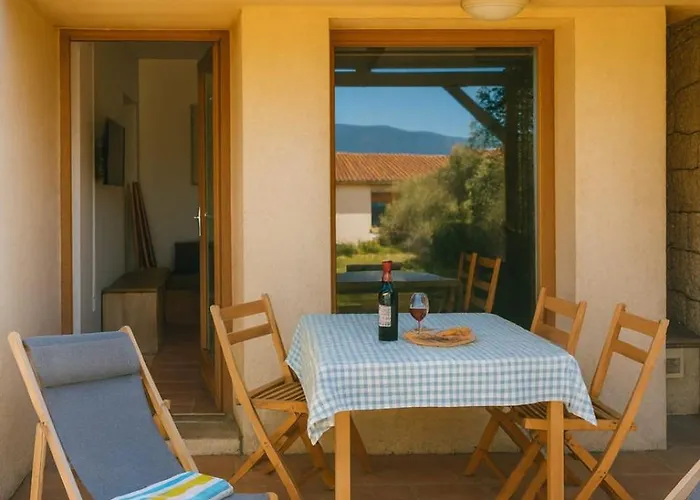 Villa Vue Jardin Dans Calme Wifi Piscine A Pied Serra-di-Ferro (Corsica)