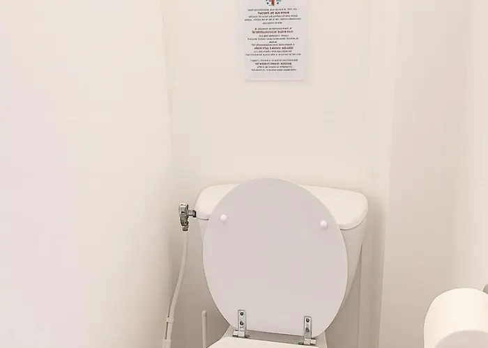 Vue Jardin Dans Calme Wifi Piscine A Pied